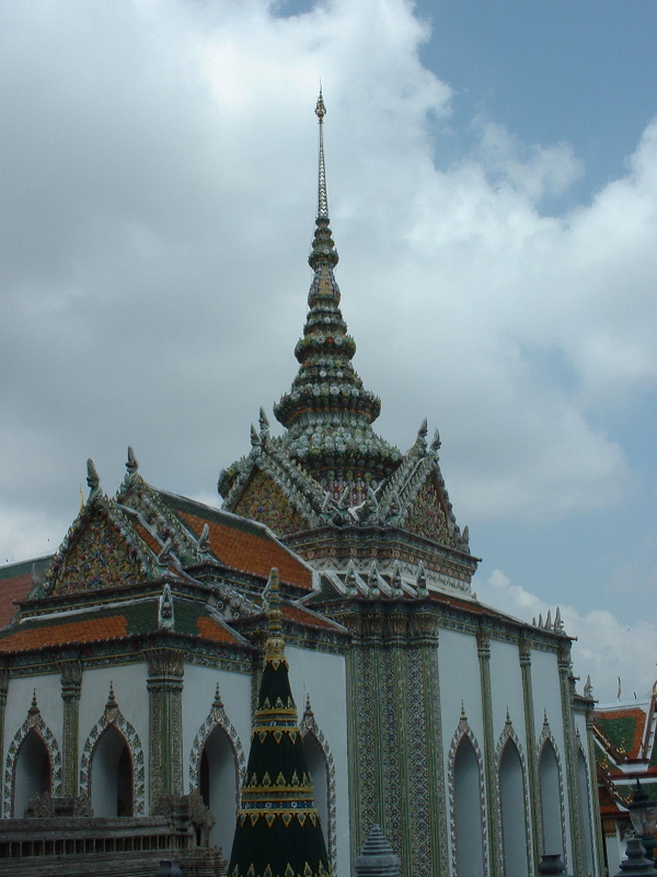 At Wat Phra Kaeo